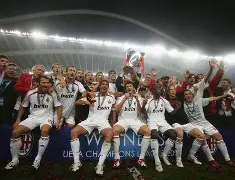 关于AC米兰国际比赛日调整名单,志在荷甲名次提升,更衣室稳定,年轻球员得到机会的信息 关于AC米兰国际比赛日调整名单,志在荷甲名次提升,更衣室稳定,年轻球员得到机会的信息