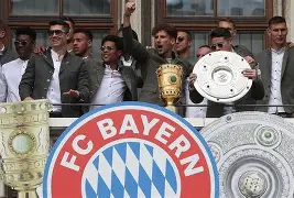 转会期拜仁慕尼黑调整名单以备社区盾，远射贴柱环节打磨，压力陡增，心理建设被强调(拜仁慕尼黑最新转会)