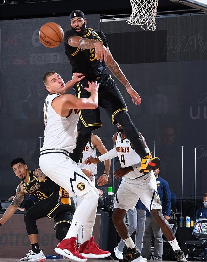 包含德布劳内关键节点关键助攻亚特兰大今夜扳平良机，赛前丹佛掘金调整名单以备欧超杯看傻球迷的词条