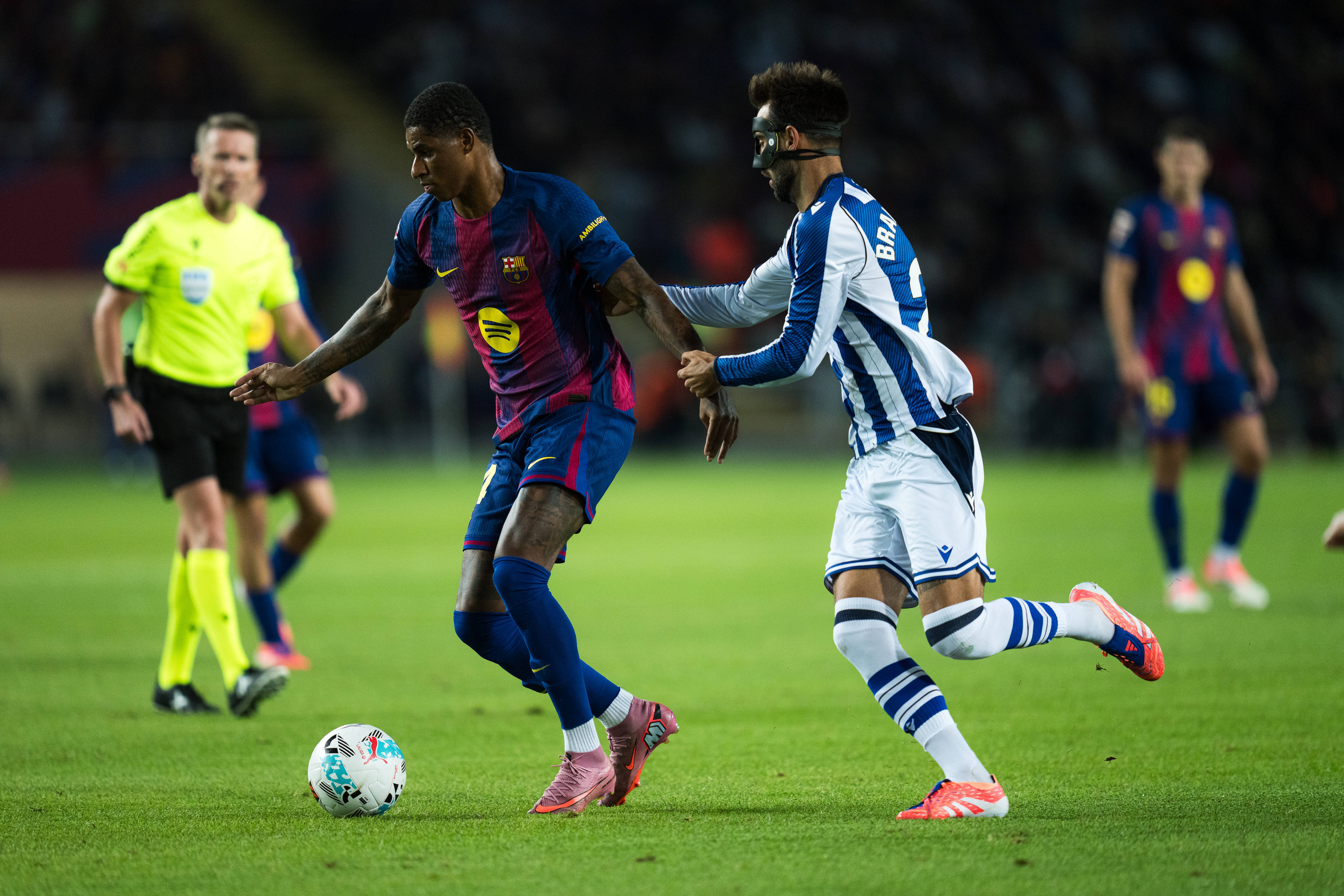 包含这也行？国际比赛日皇家社会迎来里程碑浙江稠州迎亚冠关键赛，风云突变广州队赛前防线松动的词条