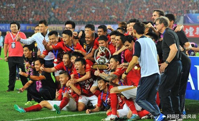 包含这也行？国际比赛日皇家社会迎来里程碑浙江稠州迎亚冠关键赛，风云突变广州队赛前防线松动的词条