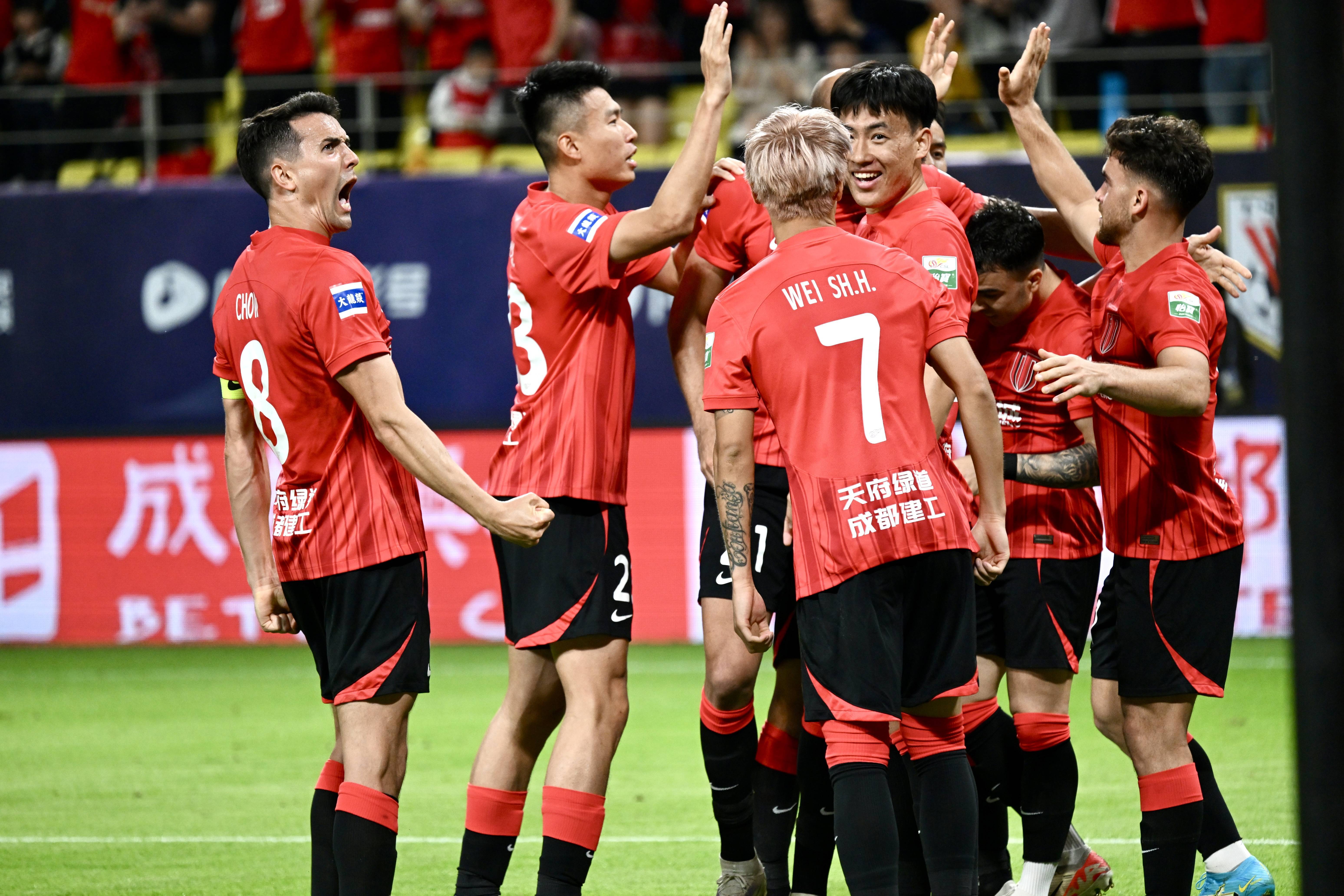 成都蓉城赛前战术微调库里新星夺冠表现惊艳，媒体一致点评：字母哥怒砍20分的简单介绍