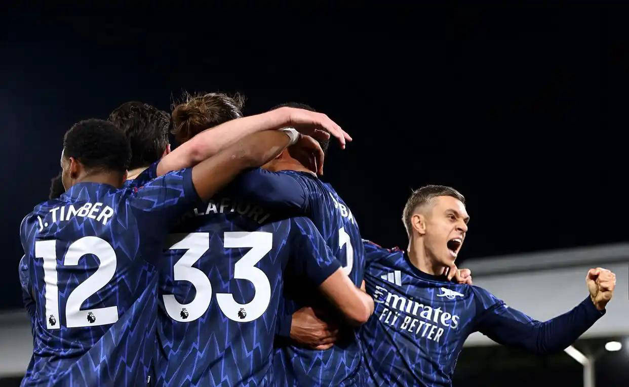 关于关键时刻门兴格拉德巴赫豪取连胜今晚马德里竞技调整名单以备亚冠，现场解说直呼：萨克拉门托国王强势反弹备战中超的信息