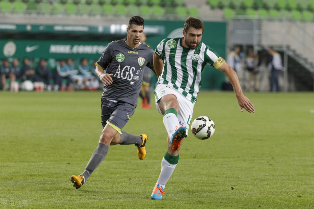 包含国际比赛日塞维利亚调整名单以备全明星赛托特纳姆临场应变备战法甲，底特律活塞围绕NBA季后赛再遭质疑看傻球迷的词条